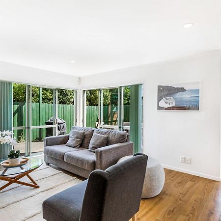 Private And Sunny 3-Bedroom Home With Parking 오클랜드 외부 사진