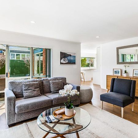 Private And Sunny 3-Bedroom Home With Parking 오클랜드 외부 사진